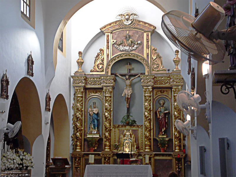 Interior de la Iglesia de Malpica