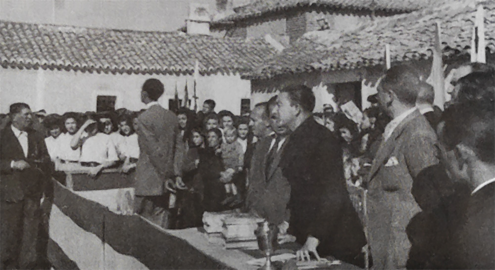 visita del Director General de Colonización al pueblo de Malpica de Tajo en noviembre de 1944