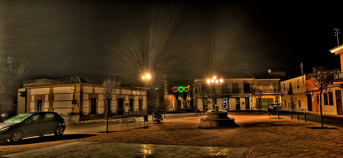 Malpica de Tajo de noche, iluminación fiesta del Santo 2022 -8 