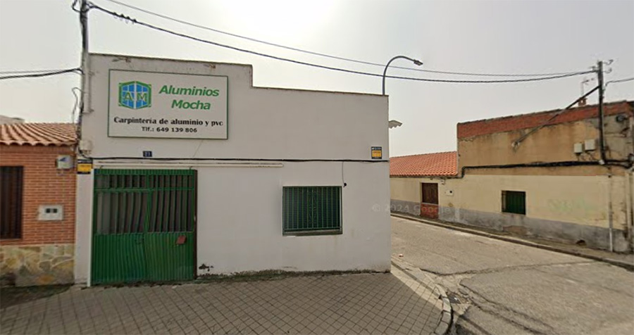 Carpintería de aluminio y taberna de la Serrana, Malpica de Tajo