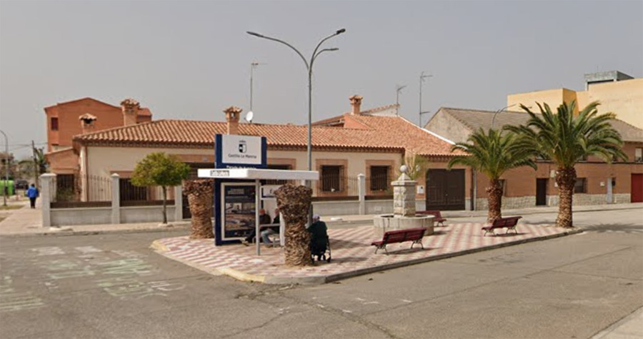 Plaza de la parada del autobús, Malpica de Tajo