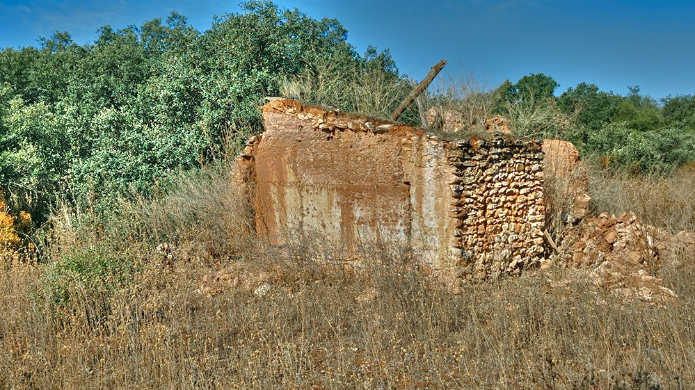 Caseta del tío Sevlla en las caleras de Pajarquemao