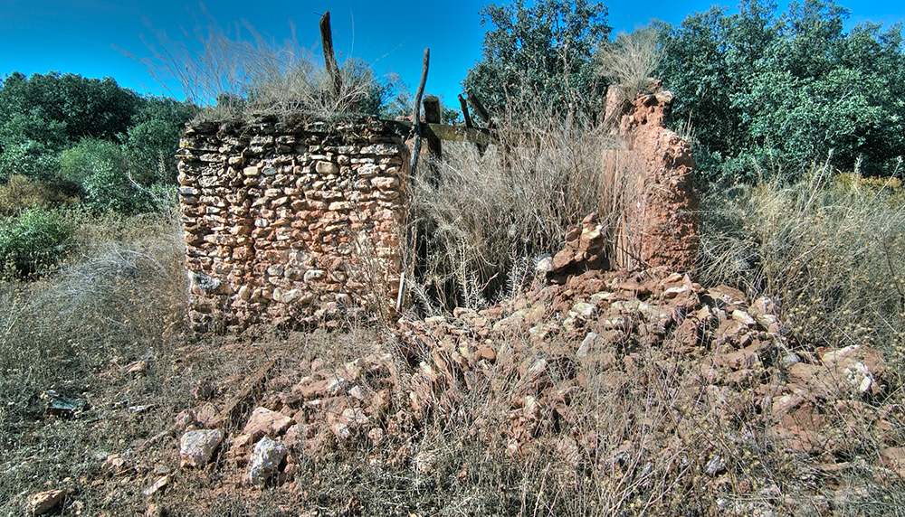 Caseta del tío Sevlla en las caleras de Pajarquemao